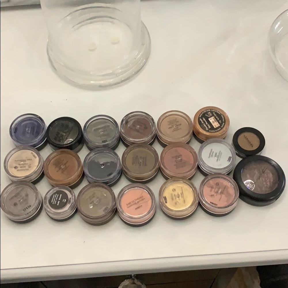 Eyeshadows - Picture 2 of 2